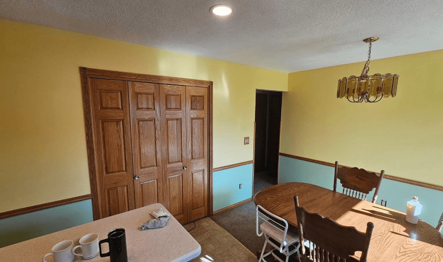 <p style="font-family: 'Poppins', sans-serif; font-weight: 700; font-size:24px;">INTERIOR PAINTING</p>